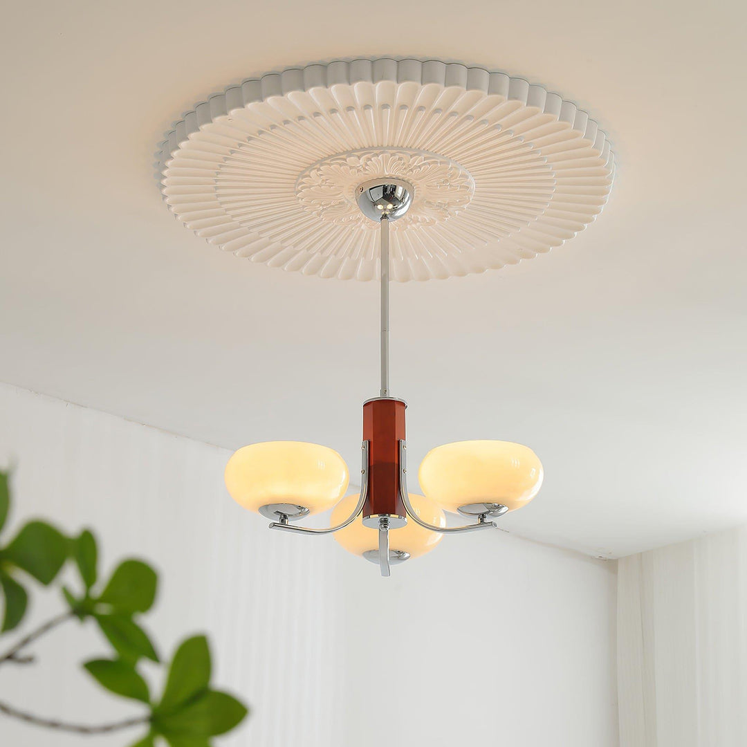 Larenta Rico Chandelier | Timeless Gold Vintage Lighting | Vinlighting | Vinlighting
