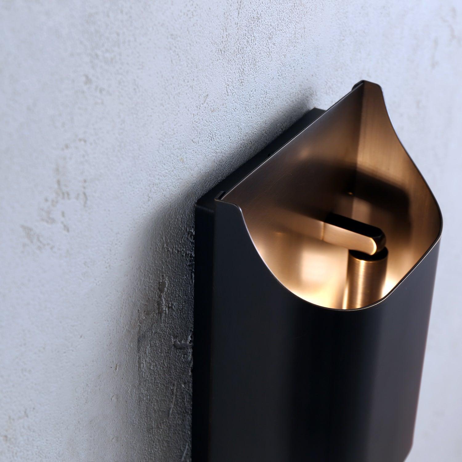 Leclerc Brass Wall Lamp - Vinlighting