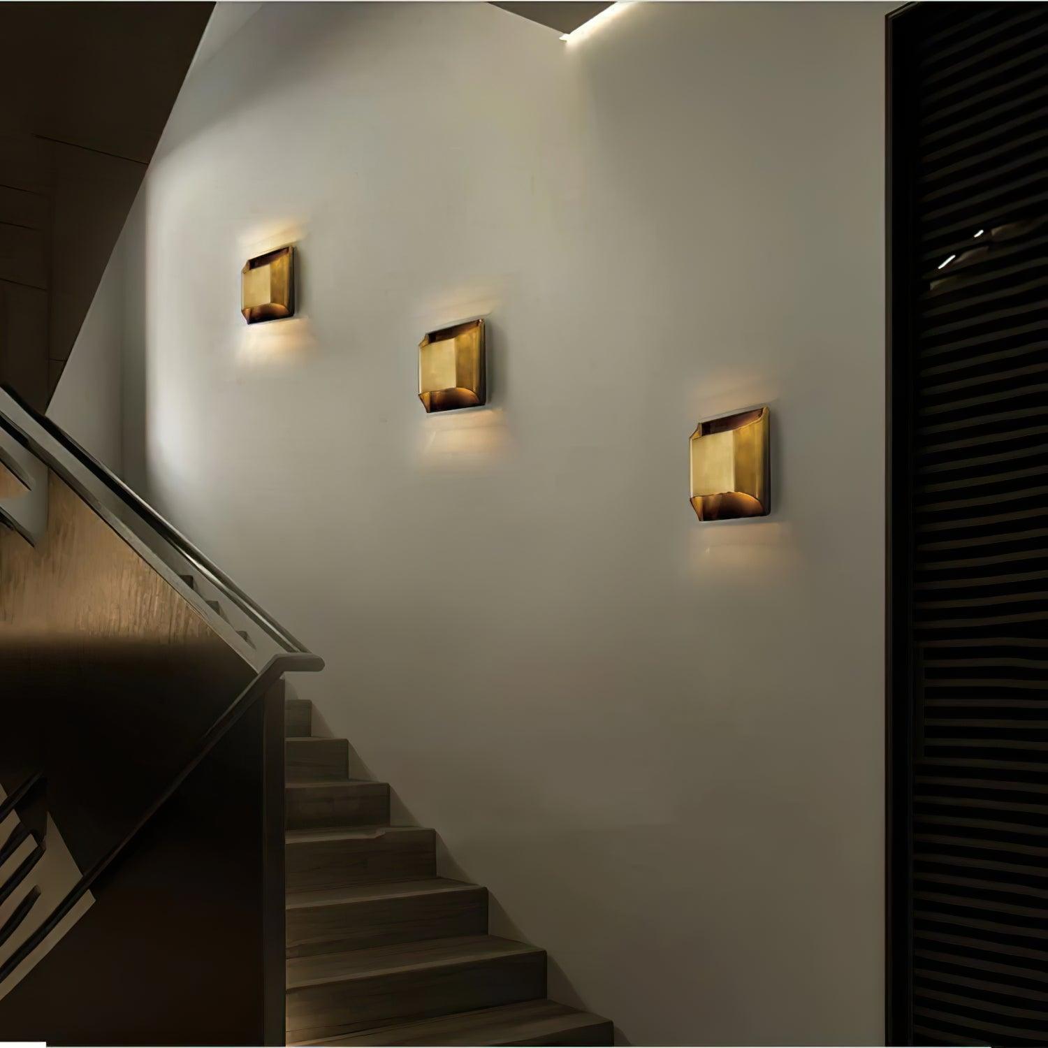 Leclerc Brass Wall Lamp - Vinlighting