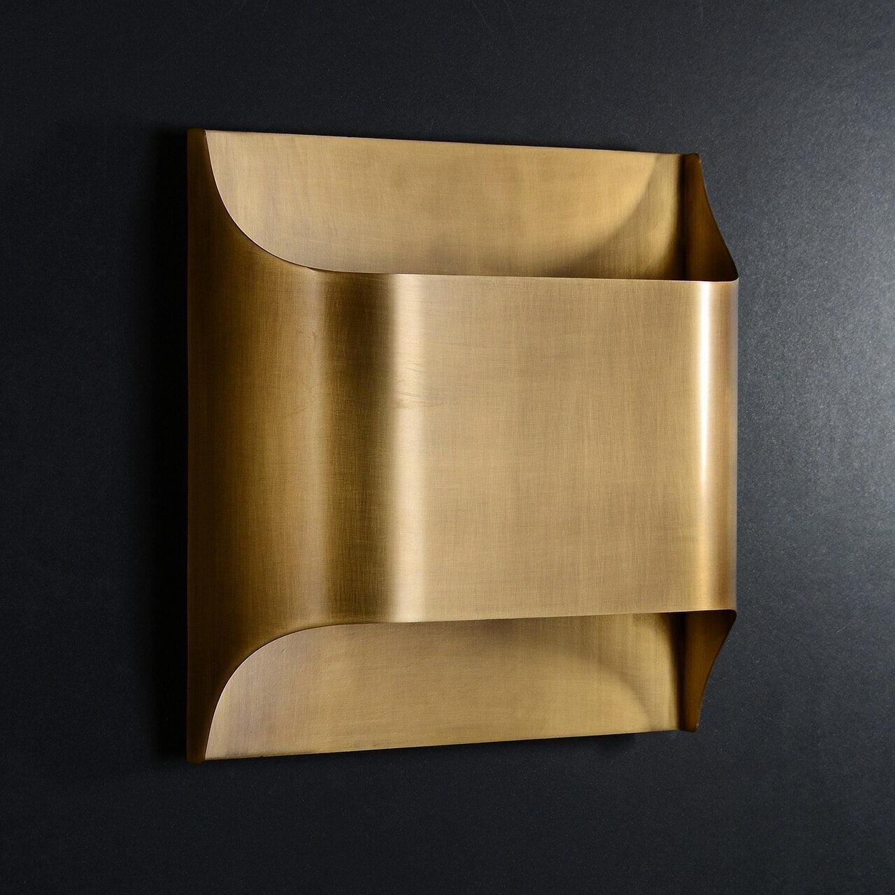 Leclerc Brass Wall Lamp - Vinlighting