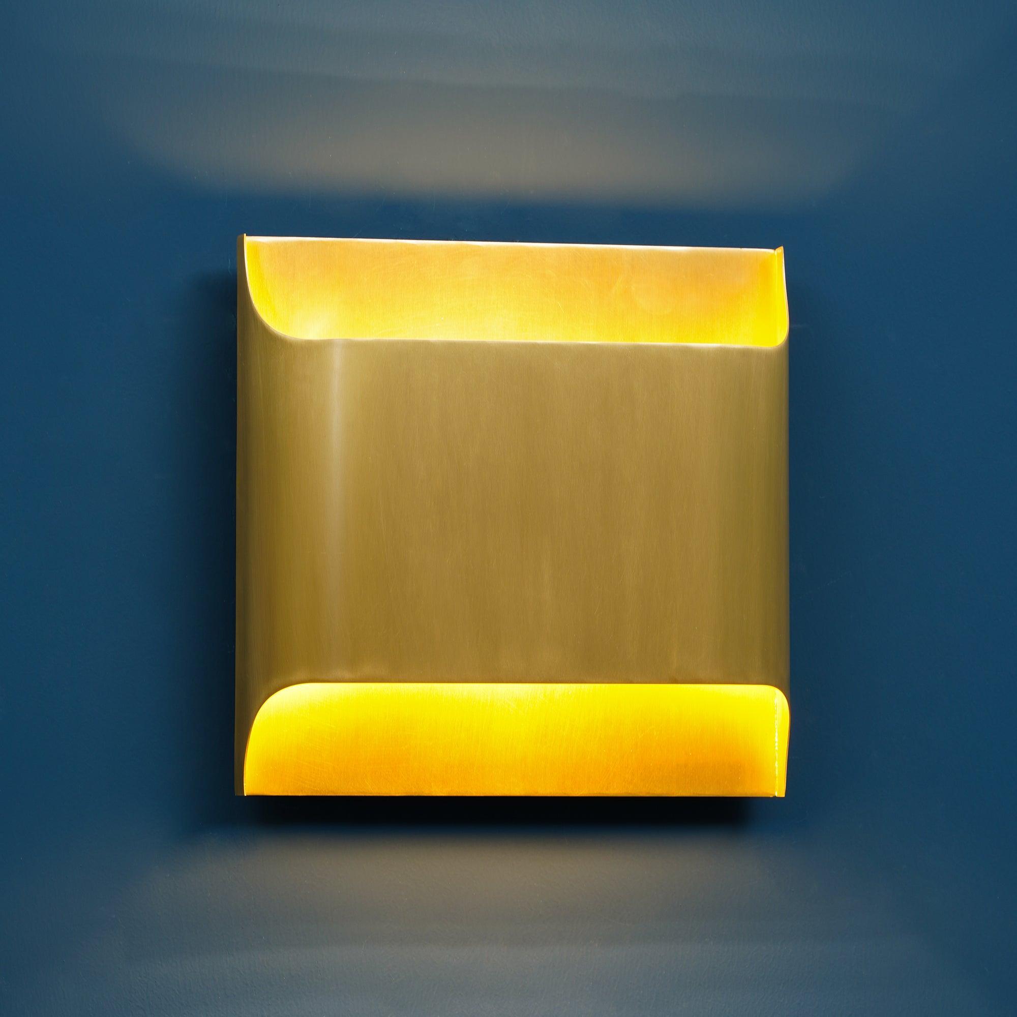 Leclerc Brass Wall Lamp - Vinlighting