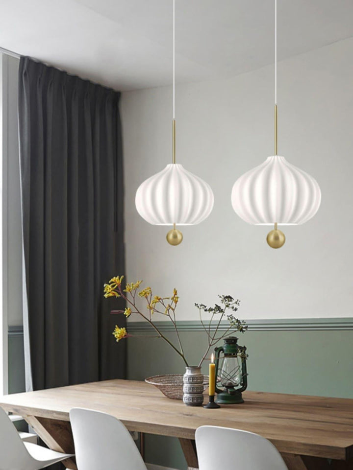 Lilli Pendant Lamp | Modern Glass Hanging Light for Dining Room | Vinlighting | Vinlighting