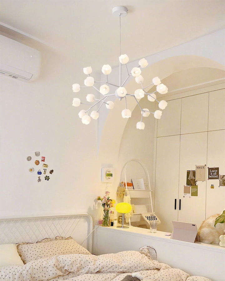 Lily Flower Chandelier | Elegant Green Floral Lighting Fixture | Vinlighting | Vinlighting