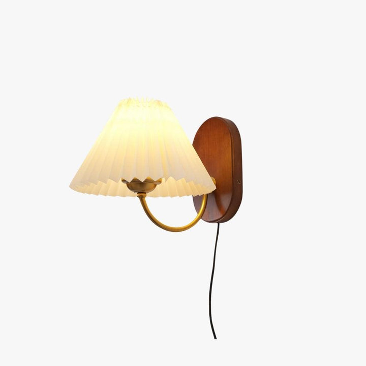 Louise Plug In Wall Lamp | Vintage Wood Light For Bedroom | Vinlighting | Vinlighting