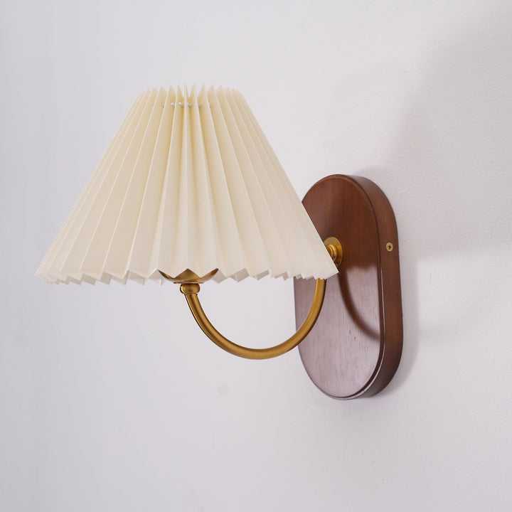 Louise Wall Lamp | Wood Vintage Light For Bedside | Vinlighting | Vinlighting | Vinlighting
