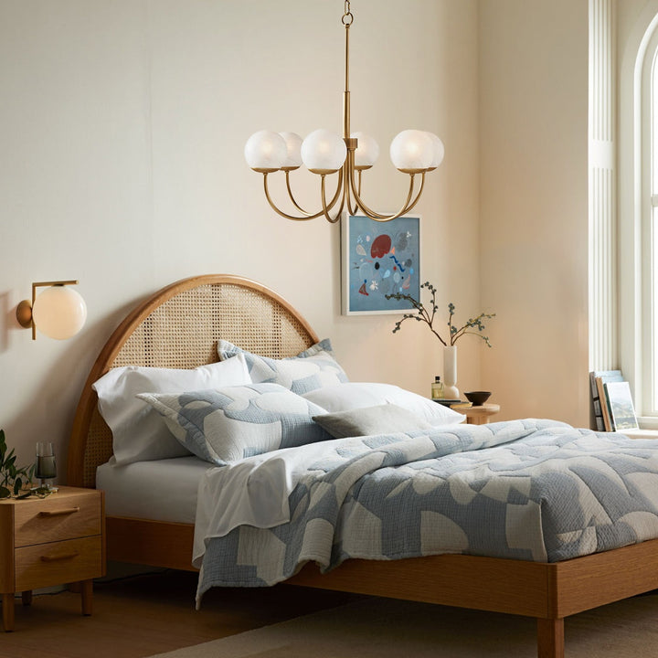 Lynix Chandelier
