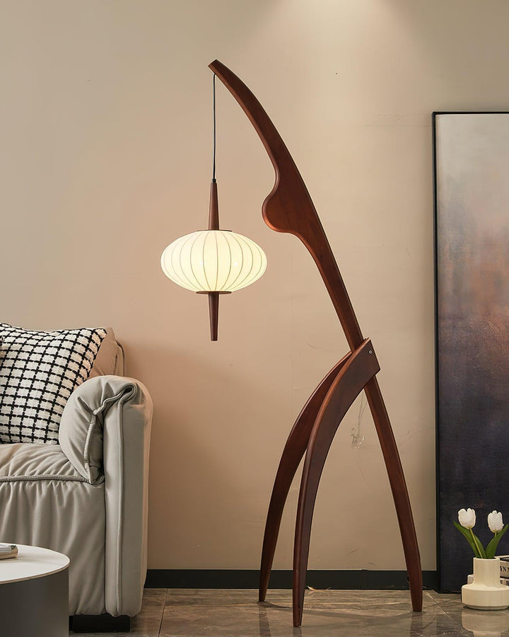 Mante Religieuse Floor Lamp - Vintage Wood Design & Bold Statement | Vinlighting | Vinlighting
