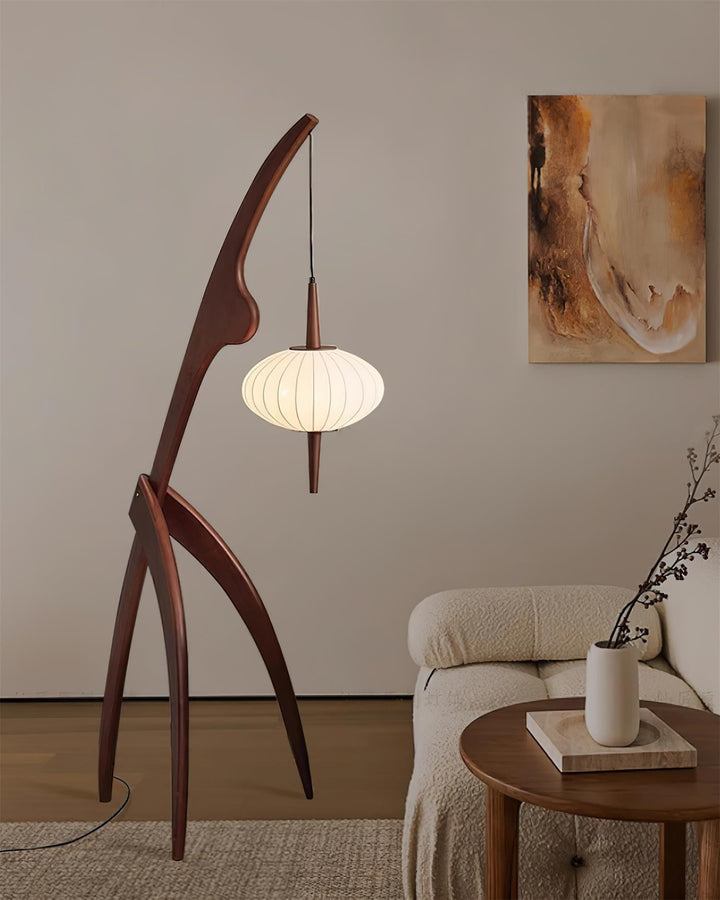 Mante Religieuse Floor Lamp - Vintage Wood Design & Bold Statement | Vinlighting | Vinlighting