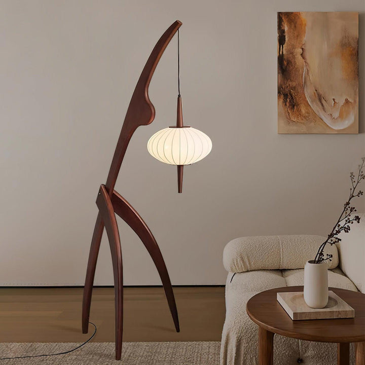 Mante Religieuse Floor Lamp - Vintage Wood Design & Bold Statement | Vinlighting | Vinlighting