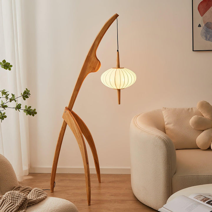 Mante Religieuse Floor Lamp - Vintage Wood Design & Bold Statement | Vinlighting | Vinlighting