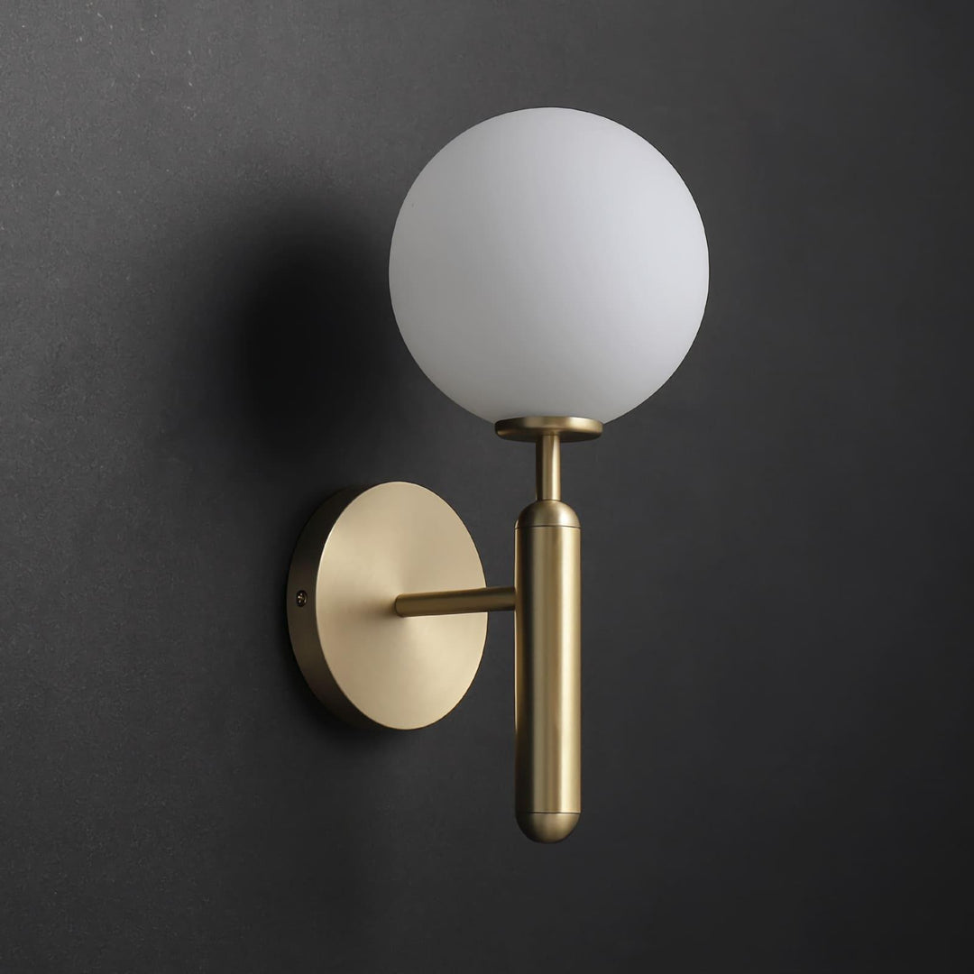 Miira Wall Light - Mid Century Brass Sconce | Vinlighting | Vinlighting