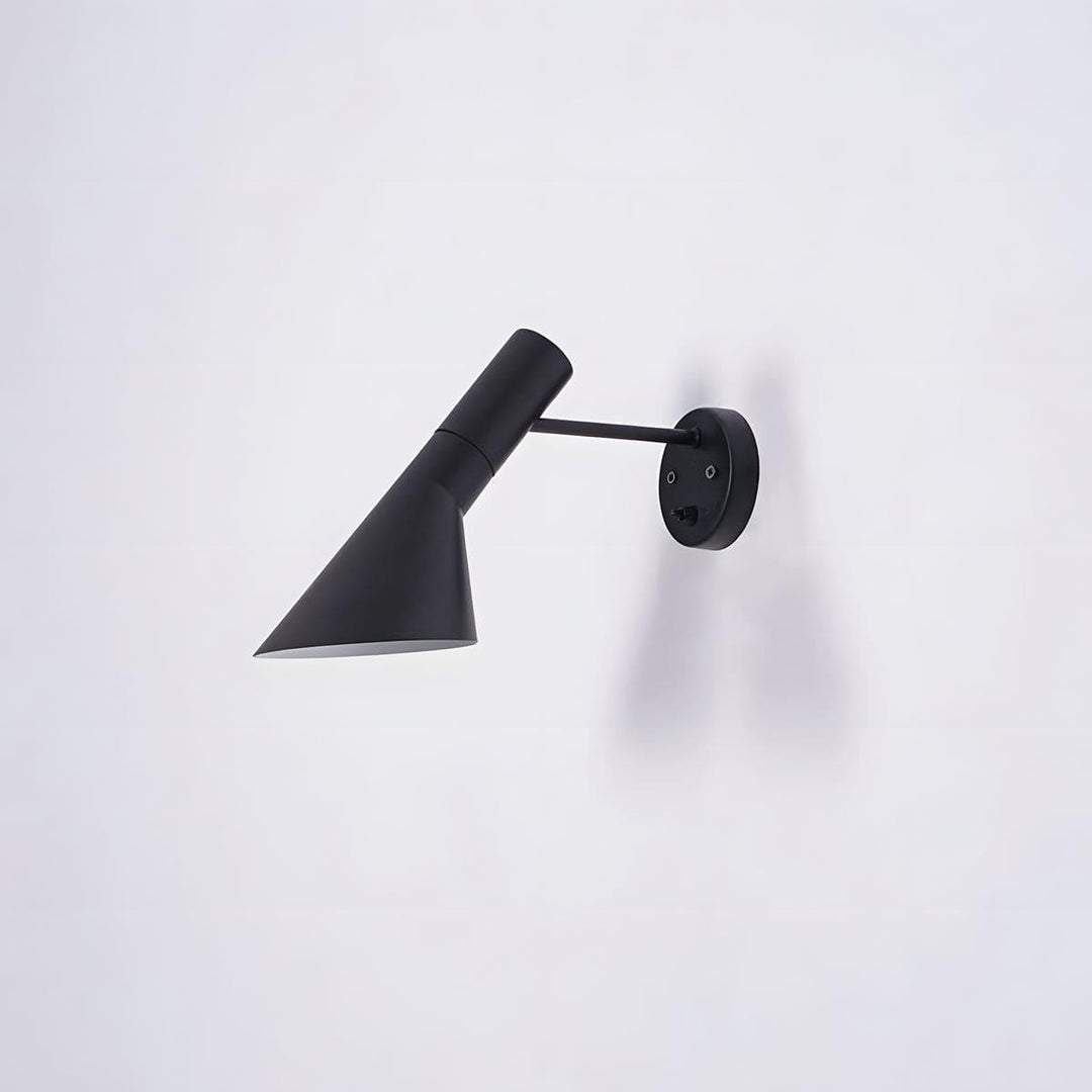 Modern AJ Wall Lamp - Black Mid Century Sconce | Vinlighting | Vinlighting