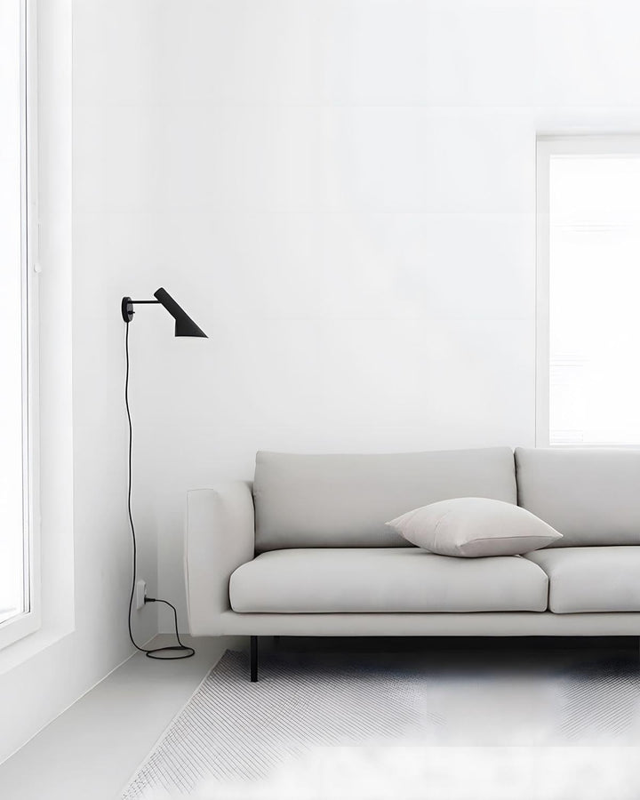 Modern AJ Wall Lamp - Black Mid Century Sconce | Vinlighting | Vinlighting