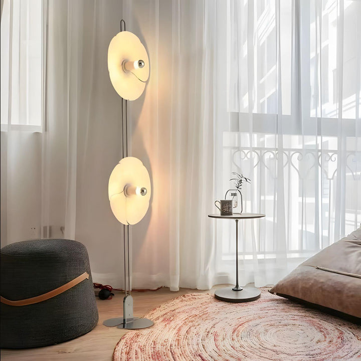 Modern Art Deco Metal 2093 Floor Lamp for Living Room or Office Corner | Vinlighting | Vinlighting