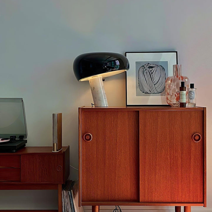 Modern Lamps for Living Room - Snoopy Table Lamp | Vinlighting | Vinlighting