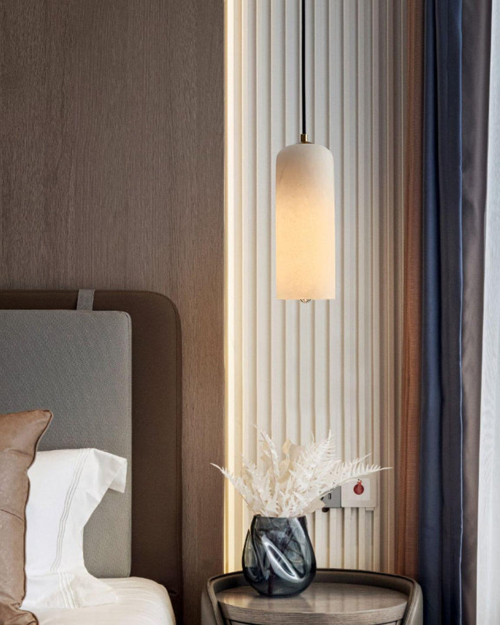Monty Pendant Lamp | Brass Alabaster Hanging Light for Bedside & Bar | Vinlighting | Vinlighting