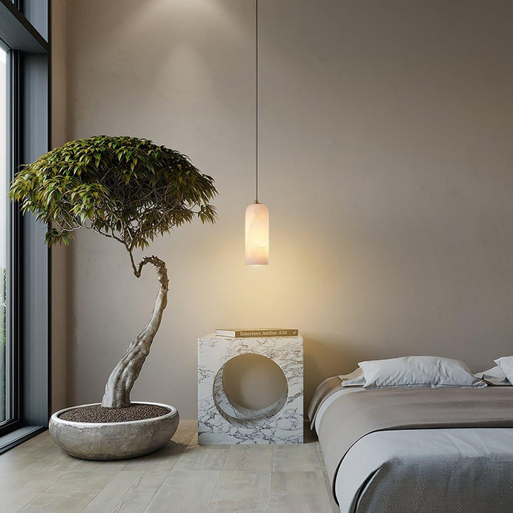Monty Pendant Lamp | Brass Alabaster Hanging Light for Bedside & Bar | Vinlighting | Vinlighting
