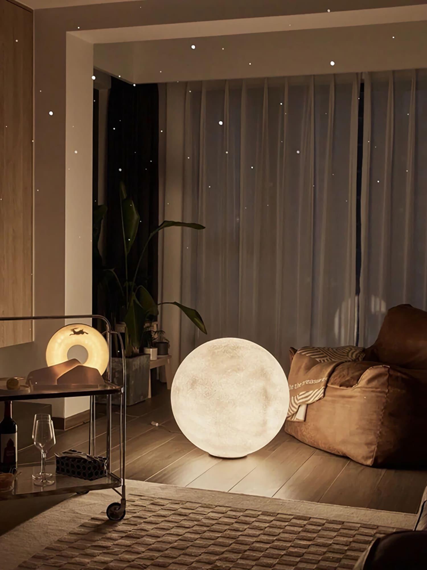 Moon Floor Lamp - Vinlighting