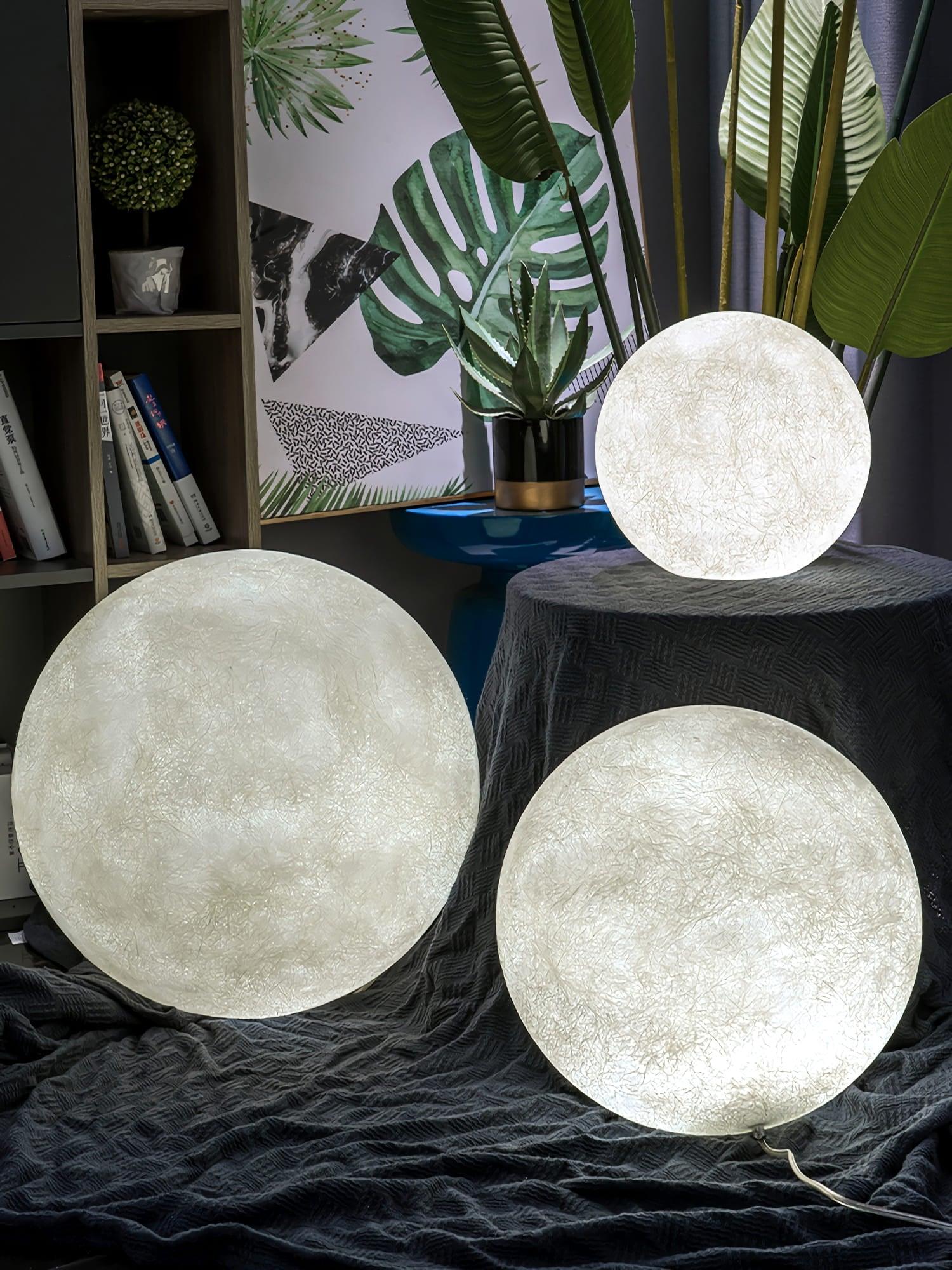 Moon Floor Lamp - Vinlighting