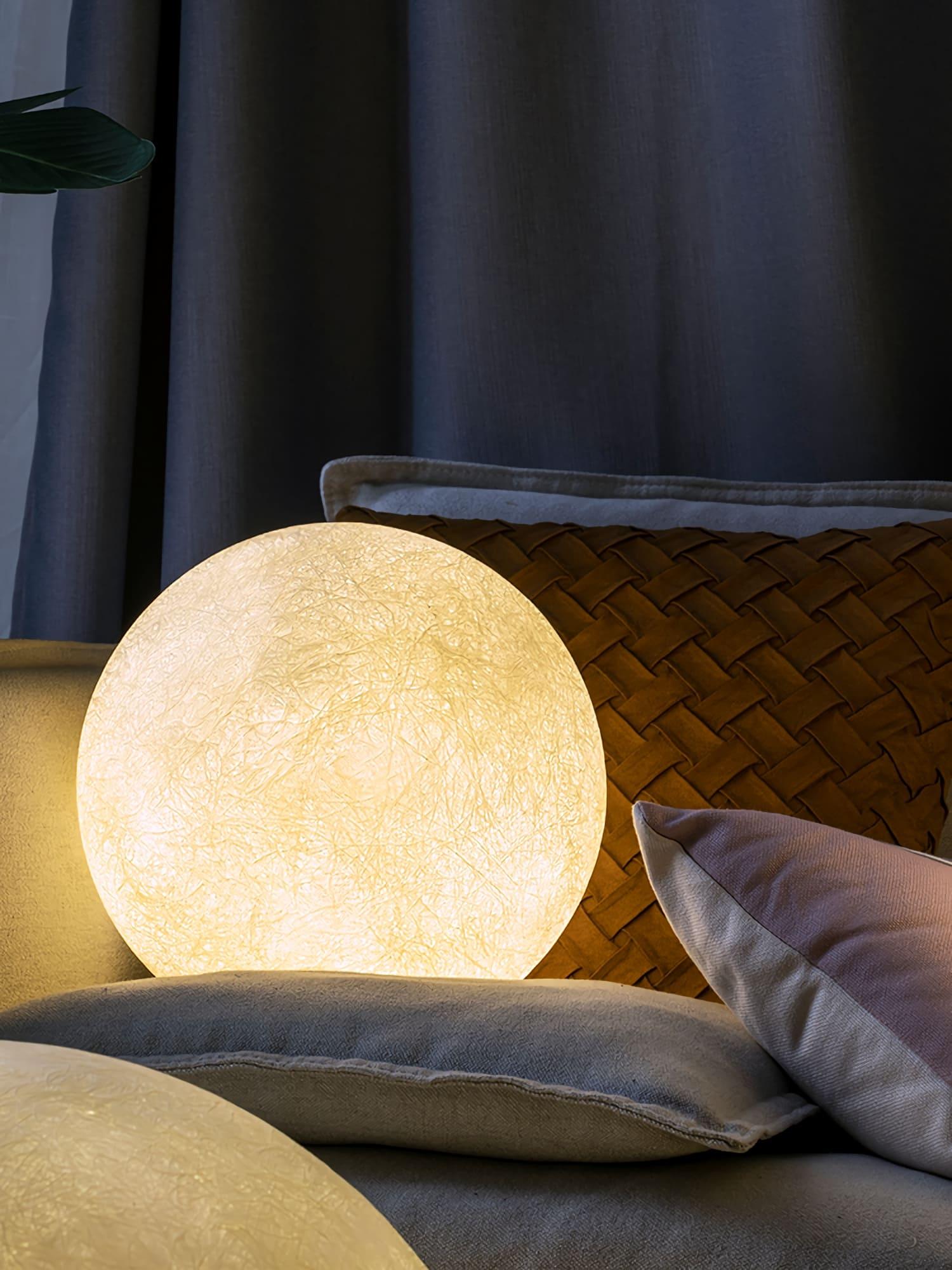 Moon Floor Lamp - Vinlighting