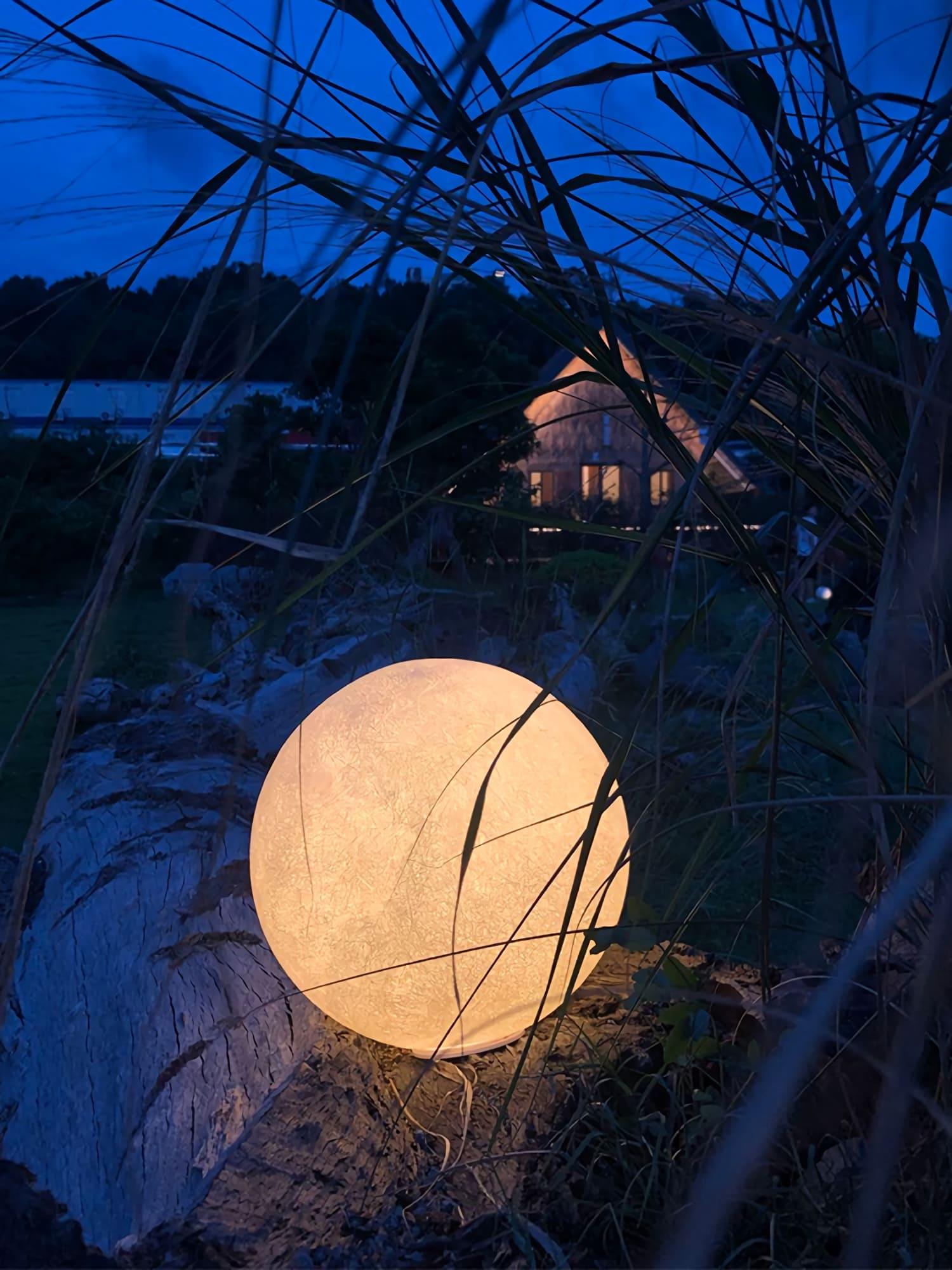 Moon Floor Lamp - Vinlighting