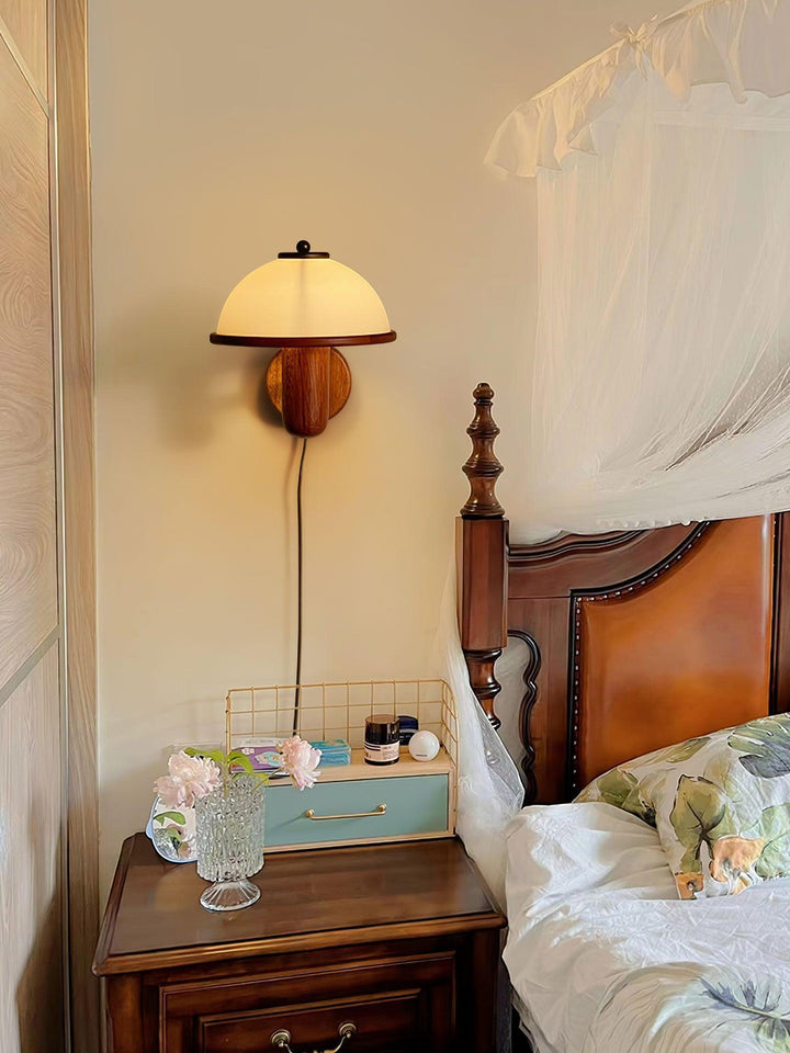 Mushroom Wood Wall Lamp - Rustic Lighting | Vinlighting | Vinlighting