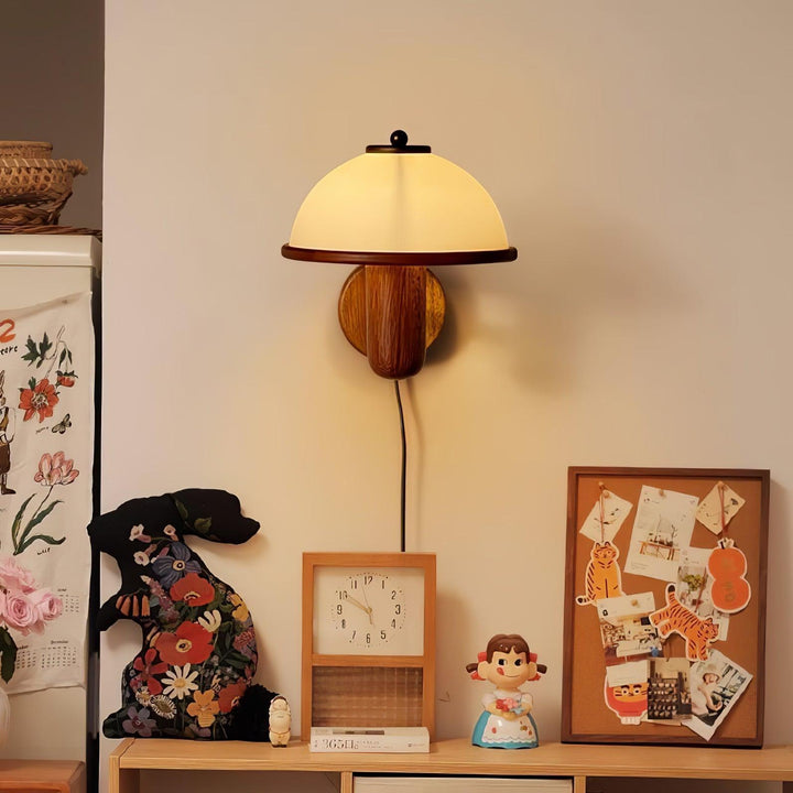 Mushroom Wood Wall Lamp - Rustic Lighting | Vinlighting | Vinlighting