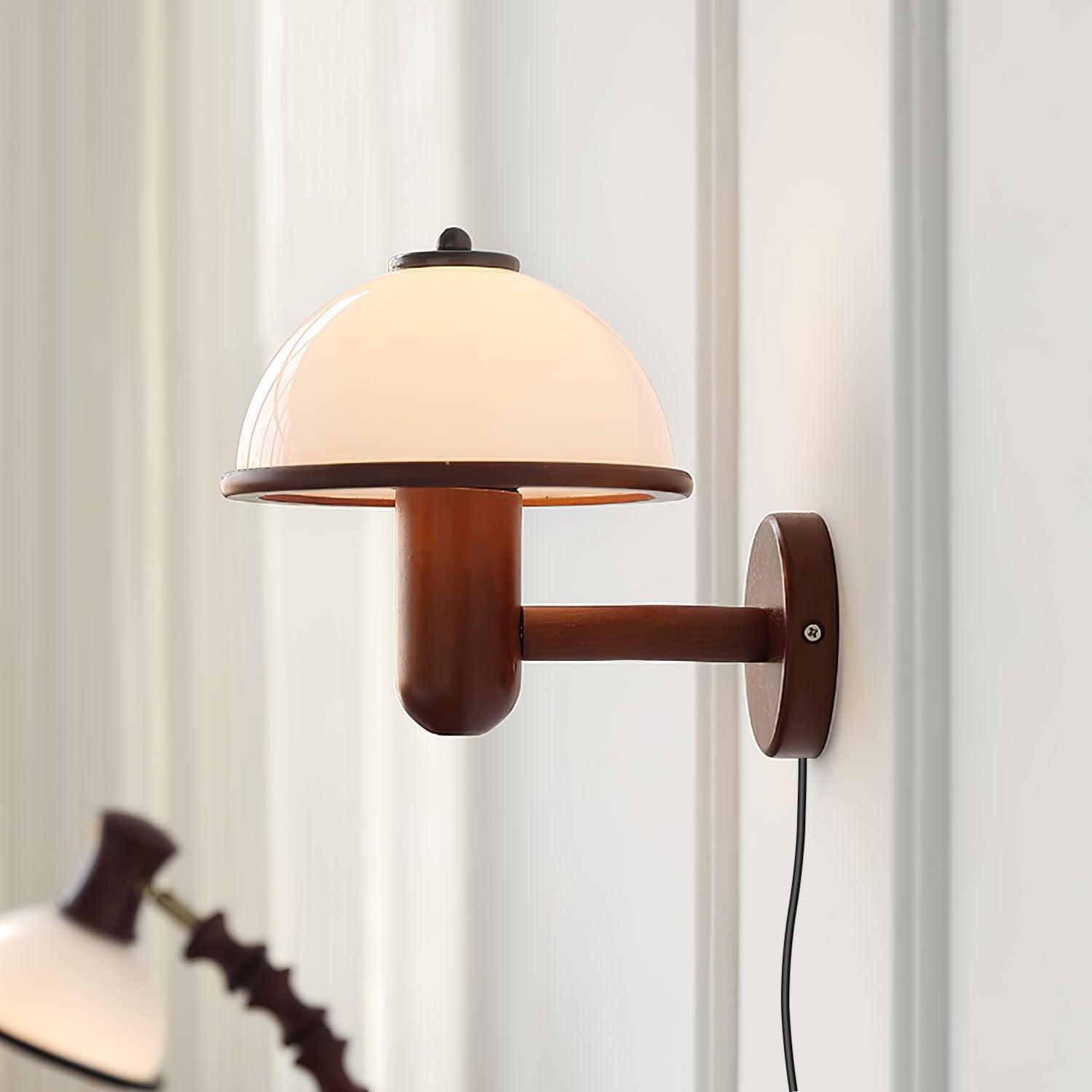 Mushroom Wood Wall Lamp - Vinlighting