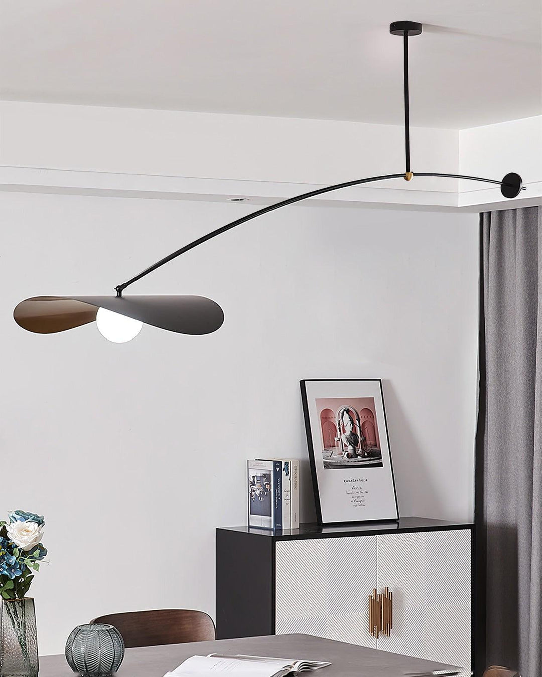 Myrna Chandelier – Adjustable French-Style Lighting with Romantic Glow | Vinlighting | Vinlighting