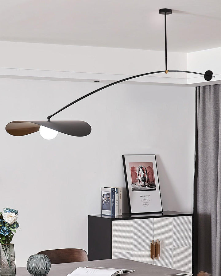Myrna Chandelier – Adjustable French-Style Lighting with Romantic Glow | Vinlighting | Vinlighting