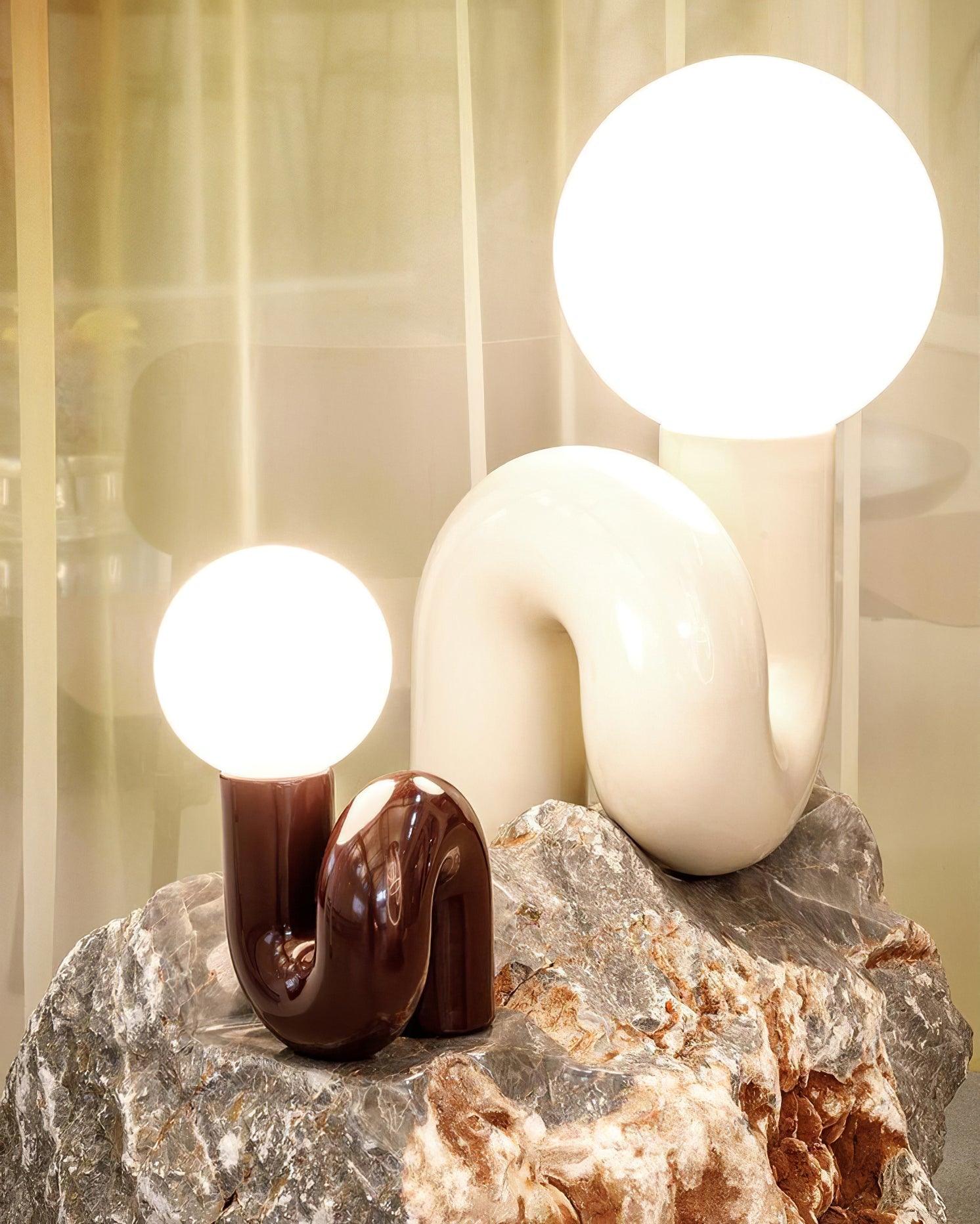 Neotenic Table Lamp - Vinlighting