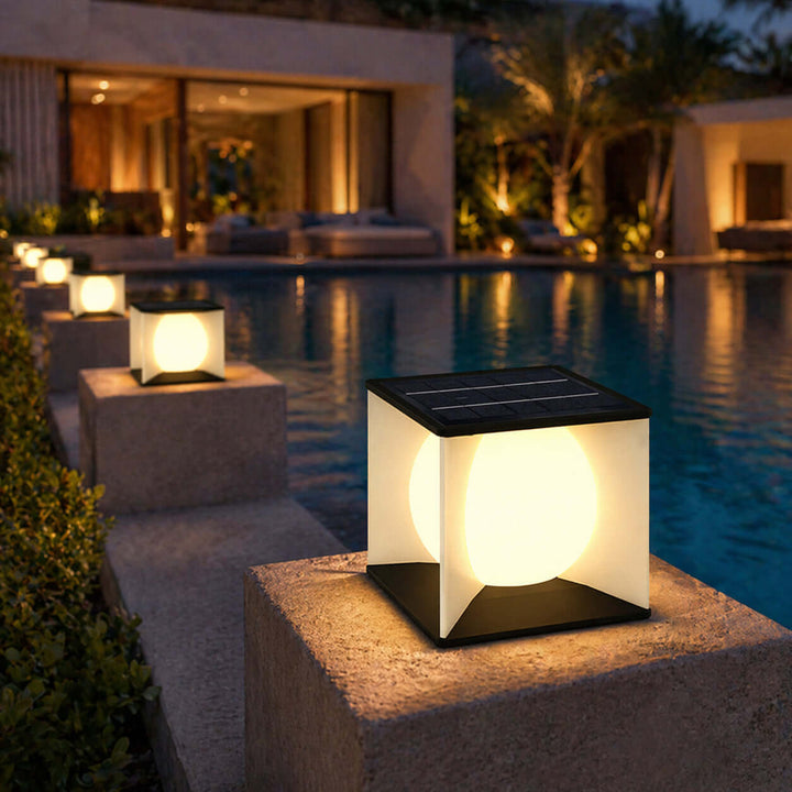 Naviro Outdoor Garden Lamp - Modern Solar Lawn Light