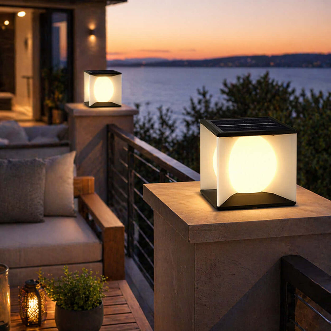 Naviro Outdoor Garden Lamp - Modern Solar Lawn Light