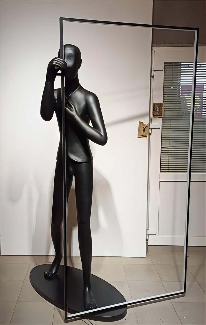 Nayru Sculpture Floor Lamp – Art Deco Sculptural Light