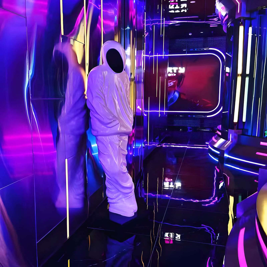 Nefaro Decorative Art Sculpture – Creative Urban Trend Statement