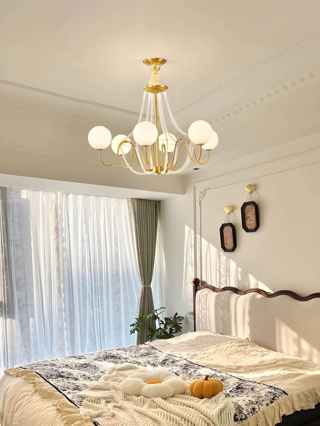 Novera Chandelier – French Vintage Style Dining Room Light