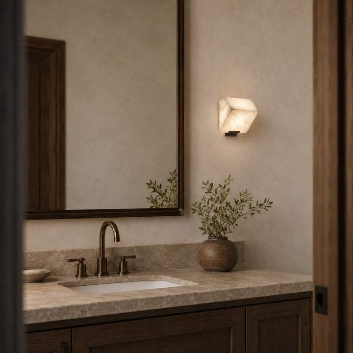 Novira Wall Lamp