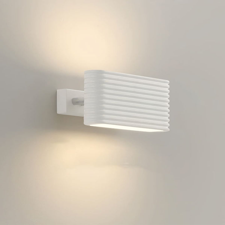 Ocaripo Wall Lamp - French Minimalist Creative Resin Light