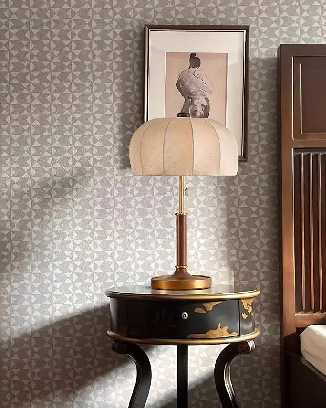 Orchid Fabric Table Lamp - Rustic & Vintage Charm | Vinlighting | Vinlighting