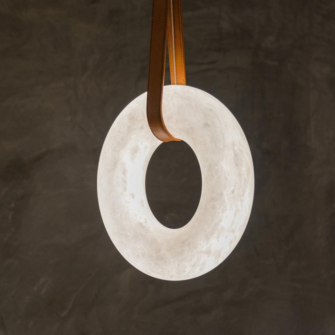 Oslo Pendant Light | Circle Alabaster Chandelier for Living Room | Vinlighting | Vinlighting