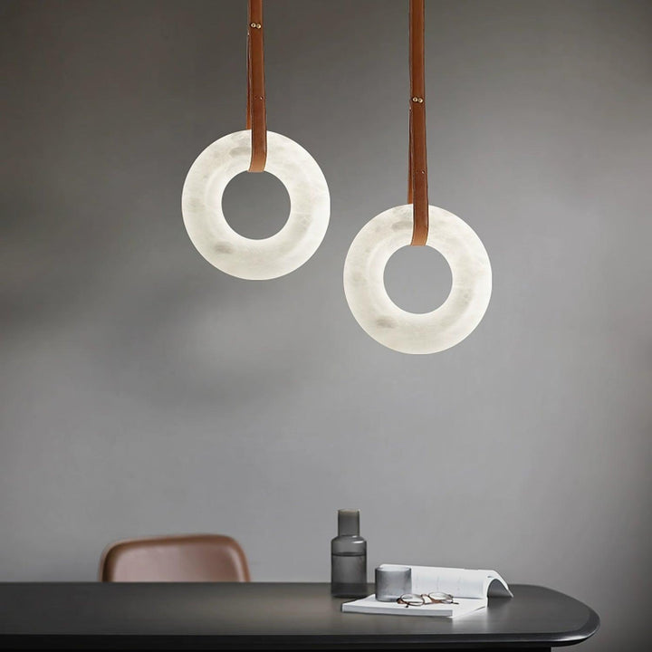 Oslo Pendant Light | Circle Alabaster Chandelier for Living Room | Vinlighting | Vinlighting