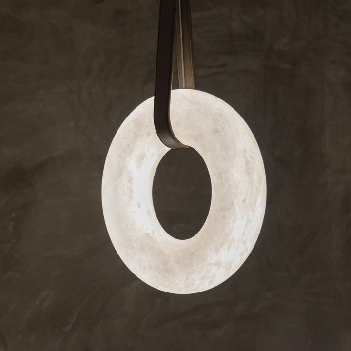 Oslo Pendant Light | Circle Alabaster Chandelier for Living Room | Vinlighting | Vinlighting