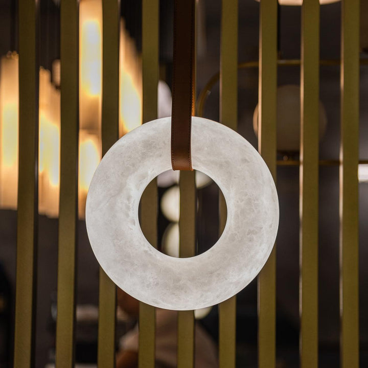 Oslo Pendant Light | Circle Alabaster Chandelier for Living Room | Vinlighting | Vinlighting