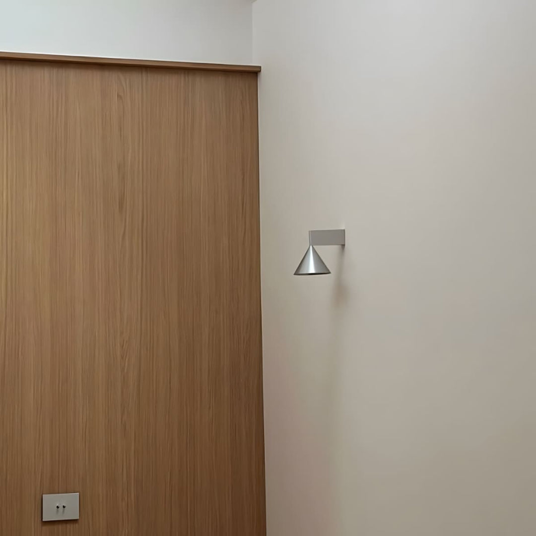 Ozyra Wall Lamp – Nordic Minimalist Creative Conical Lighting