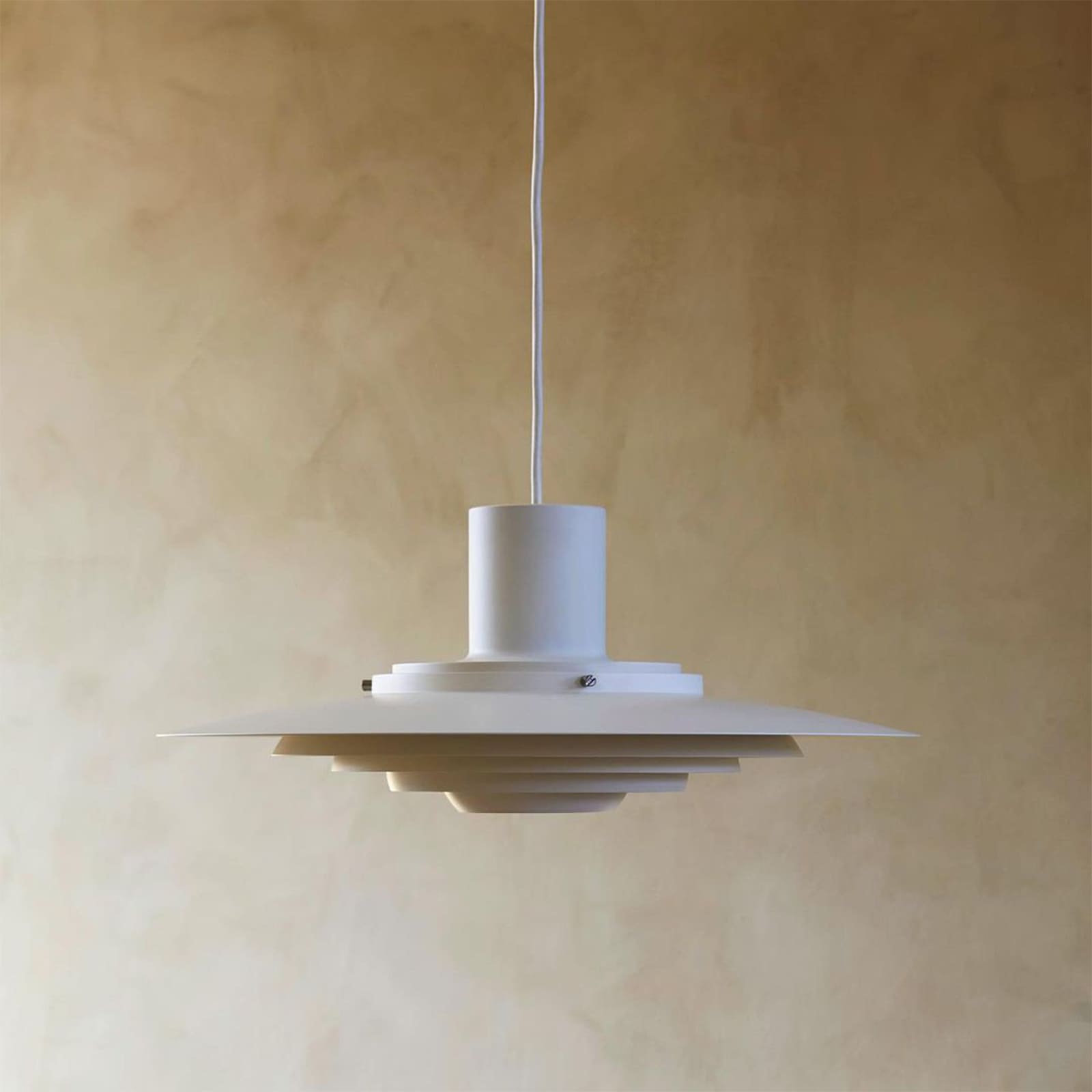 P376 Pendant Light