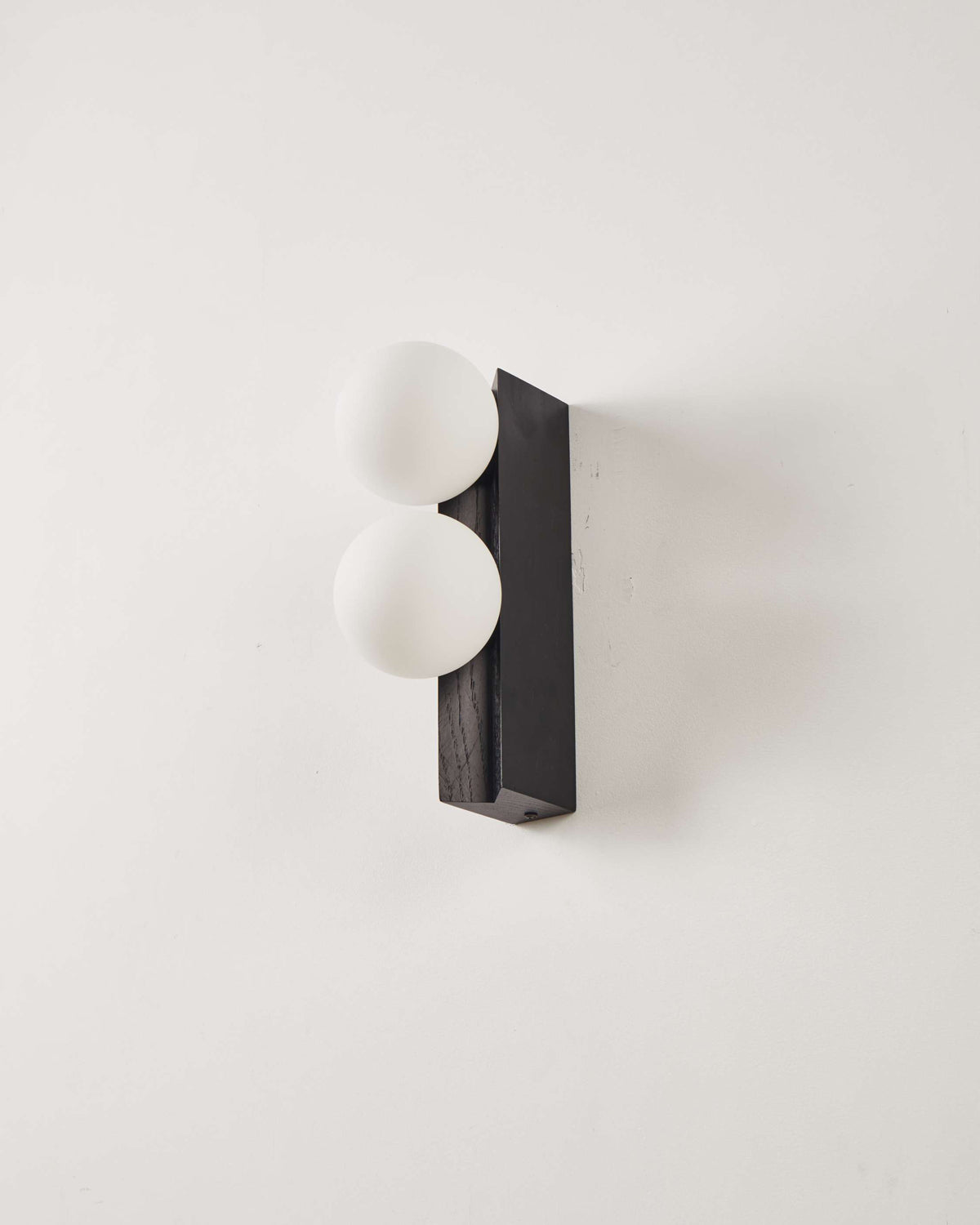 Palla Wall Light