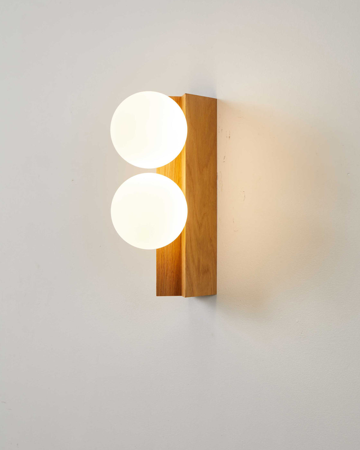 Palla Wall Light