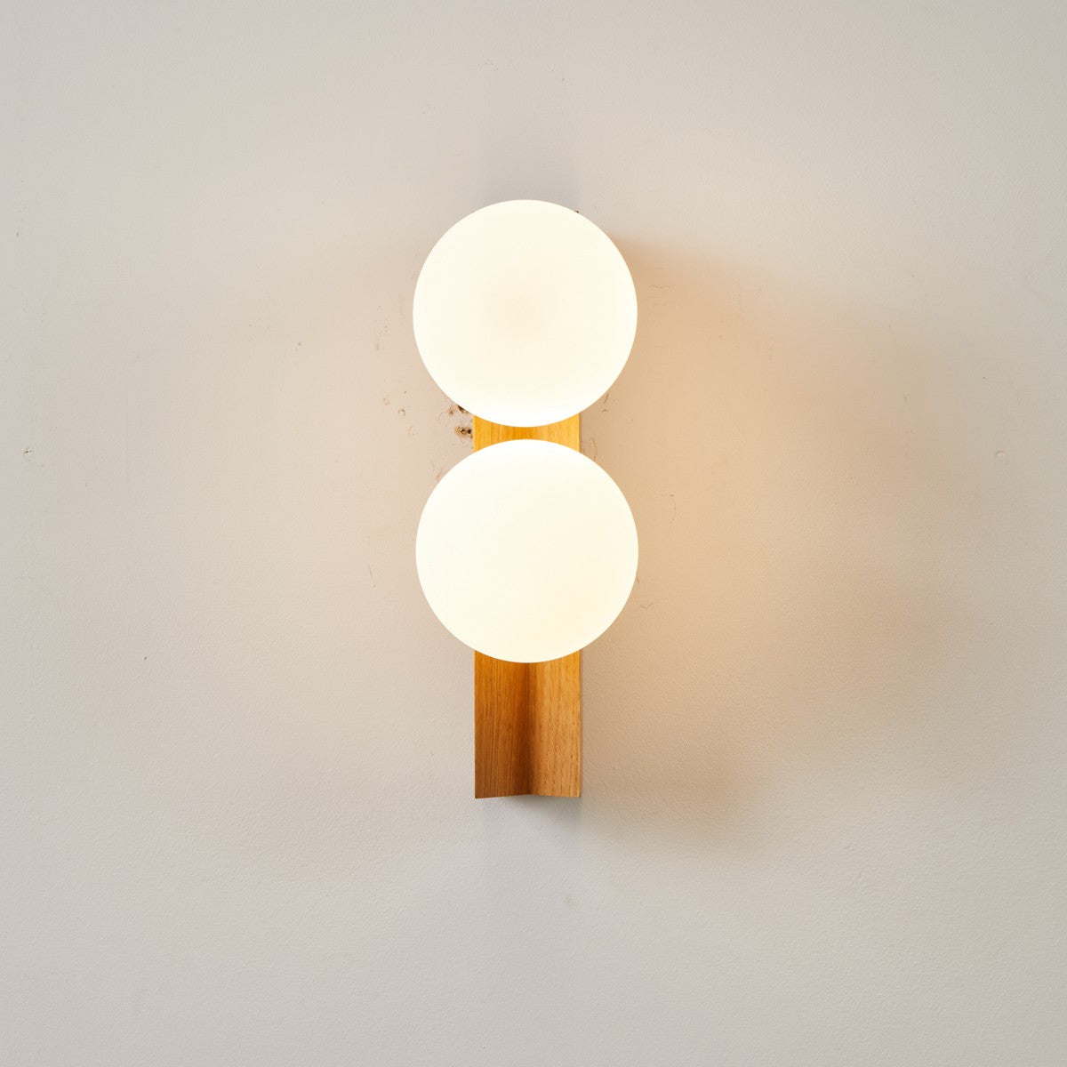 Palla Wall Light