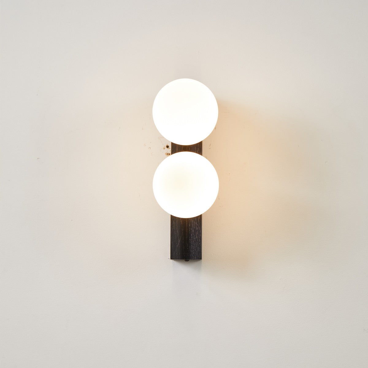 Palla Wall Light