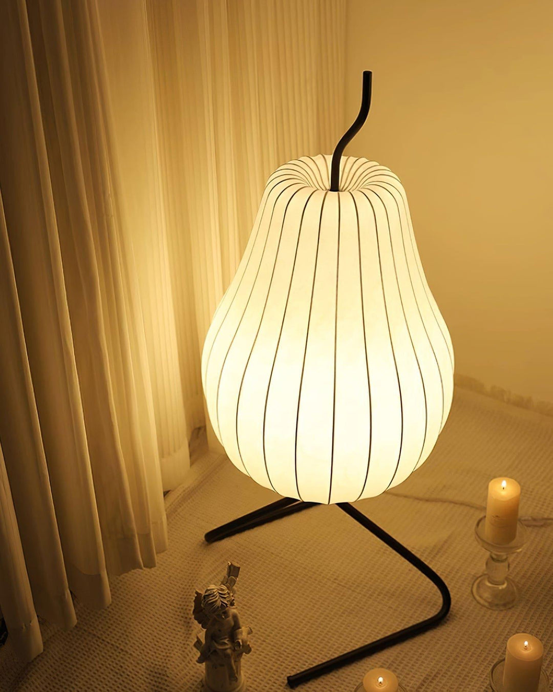 Pear Silk Floor Lamp - Elegant Silk Wound Shade, Warm Lighting | Vinlighting | Vinlighting